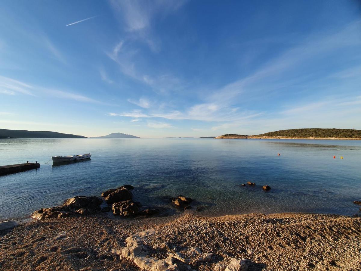 Sidus Maris, Spacious Seaside Apartment With Free Parking Martinšćica Zewnętrze zdjęcie