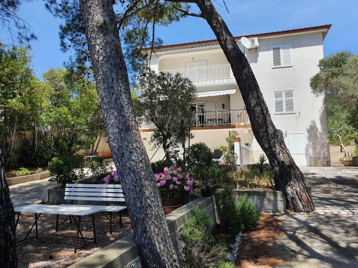 Sidus Maris, Spacious Seaside Apartment With Free Parking Martinšćica Zewnętrze zdjęcie