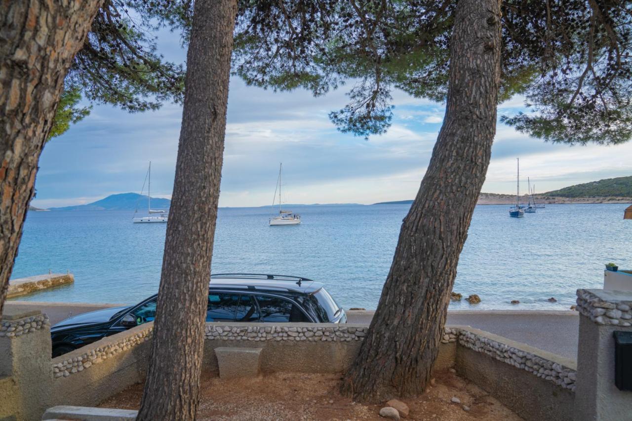 Sidus Maris, Spacious Seaside Apartment With Free Parking Martinšćica Zewnętrze zdjęcie