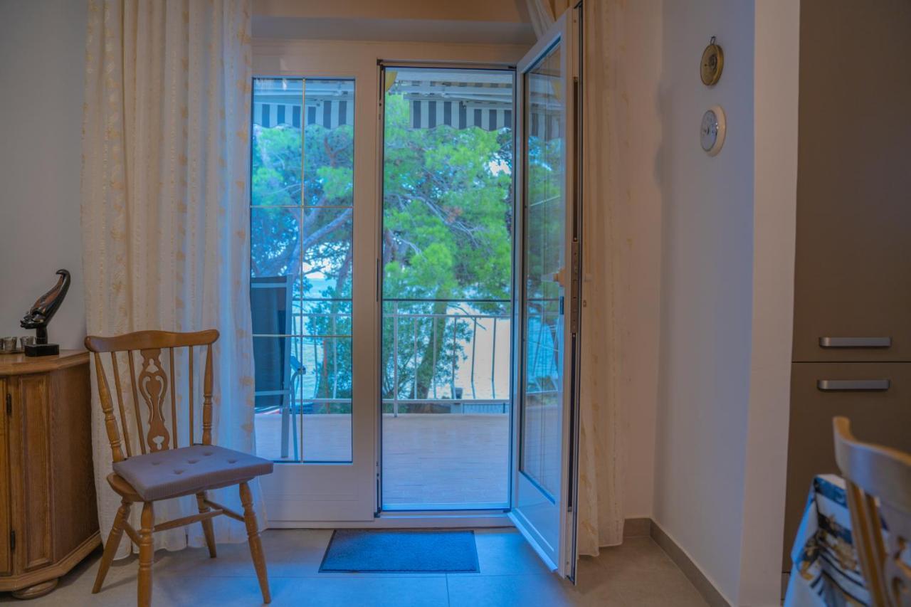 Sidus Maris, Spacious Seaside Apartment With Free Parking Martinšćica Zewnętrze zdjęcie
