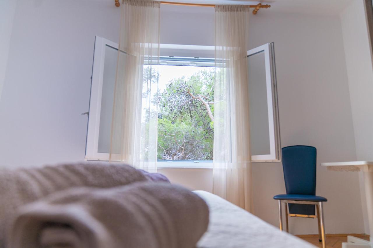 Sidus Maris, Spacious Seaside Apartment With Free Parking Martinšćica Zewnętrze zdjęcie