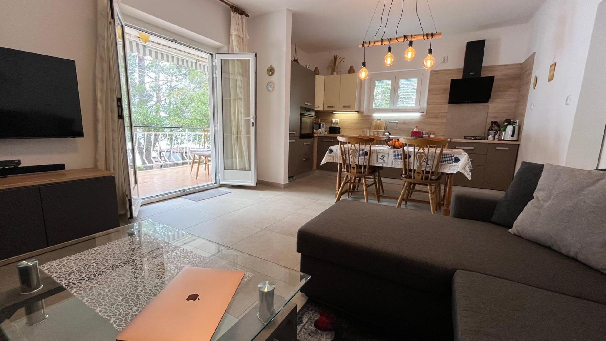 Sidus Maris, Spacious Seaside Apartment With Free Parking Martinšćica Zewnętrze zdjęcie